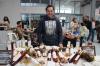 Mercado do Artesão atrai vendedores e compradores