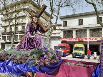 Domingo de Ramos: Senhor dos Passos visita comunidades