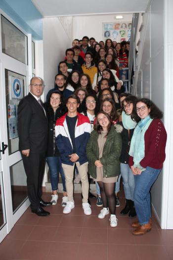 Deputado António Gameiro esteve à conversa com alunos do CEF