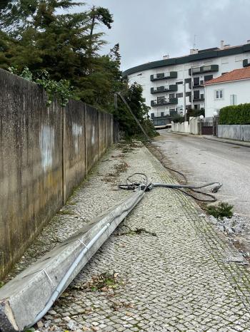 CERCA DE 3000 PESSOAS CONTINUAM SEM ELETRICIDADE