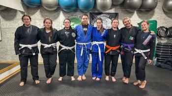 MAIS DO QUE DEFESA, UM CAMINHO OPINIÃO DE AUTOCONFIANÇA