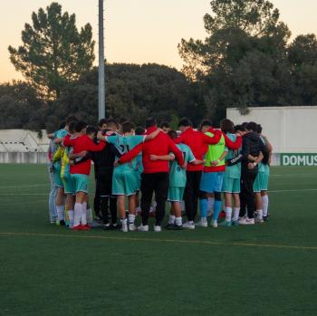 Fátima arranca com vitória