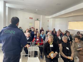 SESSÃO REFORÇA PREVENÇÃO  CONTRA BURLAS 