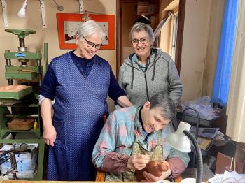 ONDE O NATAL ESTÁ SEMPRE VIVO E SORRISO DO MENINO JESUS NUNCA SE APAGA 