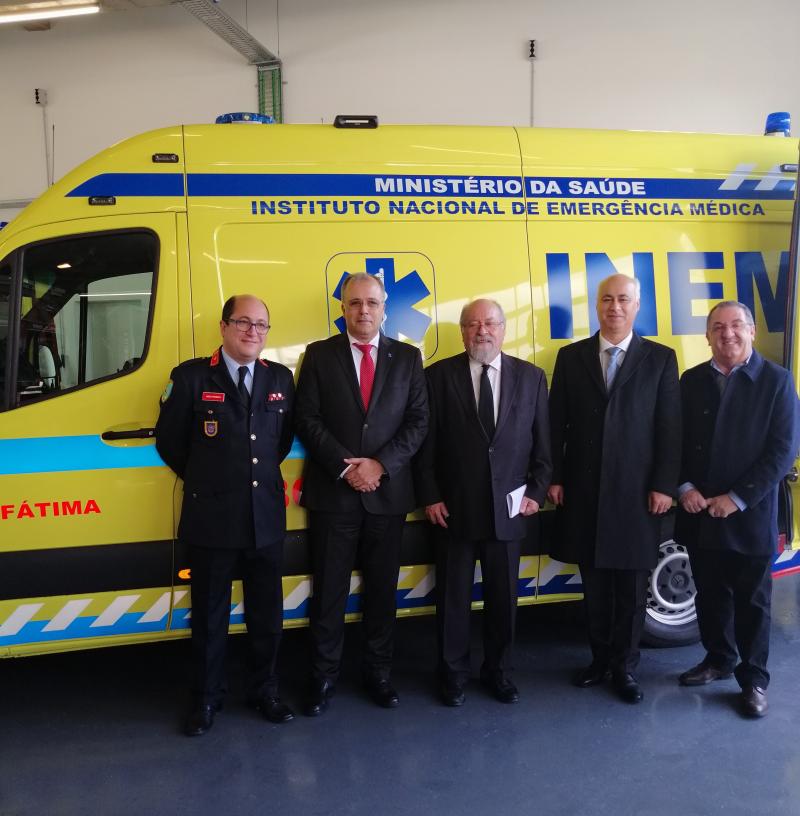 INEM renova ambulância do Posto de Emergência Médica  dos Bombeiros de Fátima