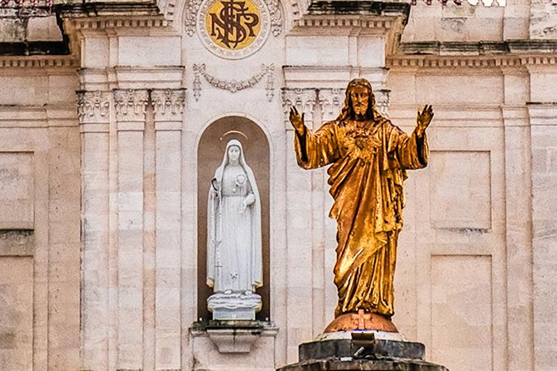 25 de Março: Portugal e Espanha consagram-se em Fátima ao Sagrado Coração de Jesus e ao Imaculado Coração de Maria