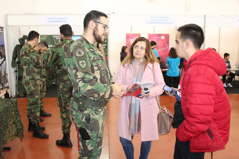 O exército é a opção de cada vez mais jovens 