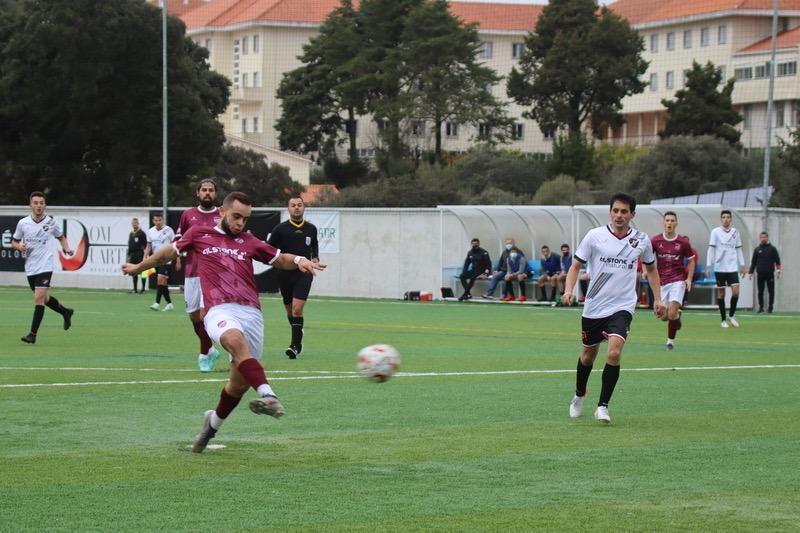 CD Fátima impõe primeira derrota ao líder