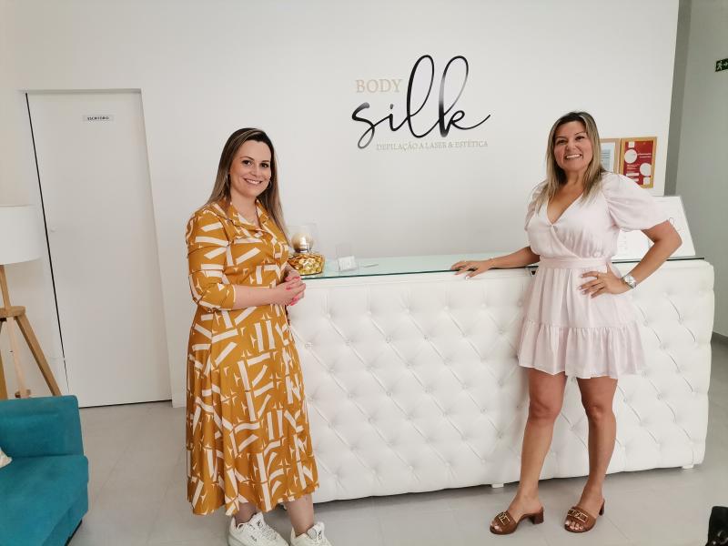 Espaço ‘Body Silk’ celebra dois anos com a visita de Izabel de Paula