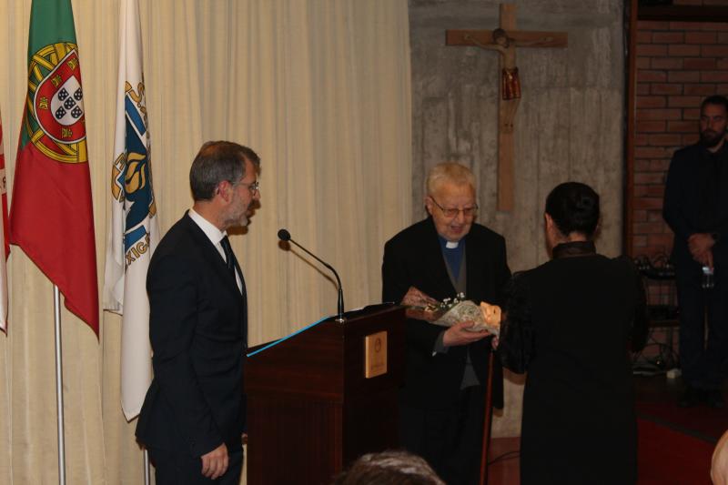 Colégio de São Miguel homenageia bispos diocesanos 