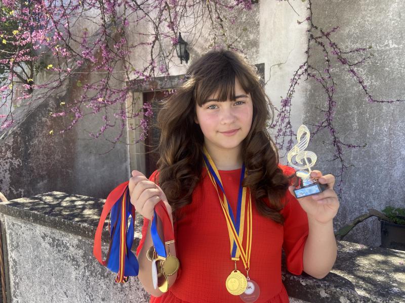 JOVEM PIANISTA SOMA PRÉMIOS INTERNACIONAIS