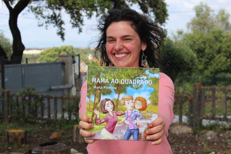 Marta Pimenta apresenta livro 