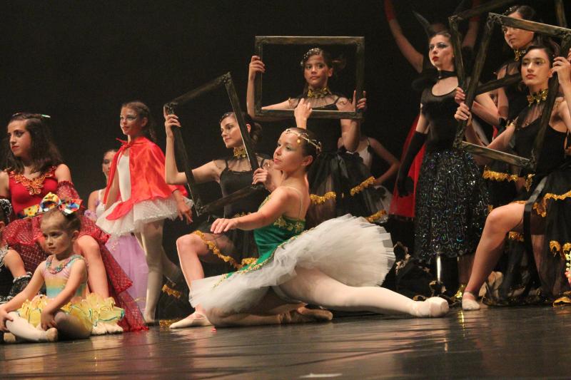 B. Ballet apresentou espectáculo “Memórias”