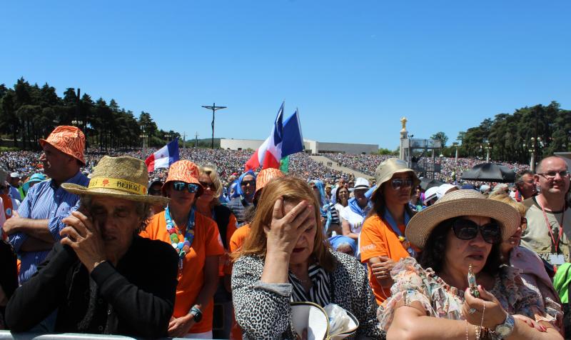  Peregrinos regressam em força a Fátima  