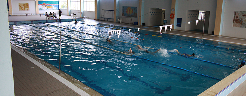 Câmara assume gestão das piscinas e do pavilhão do CEF 