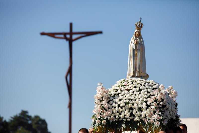 Imagem de nossa senhora viaja até Roma