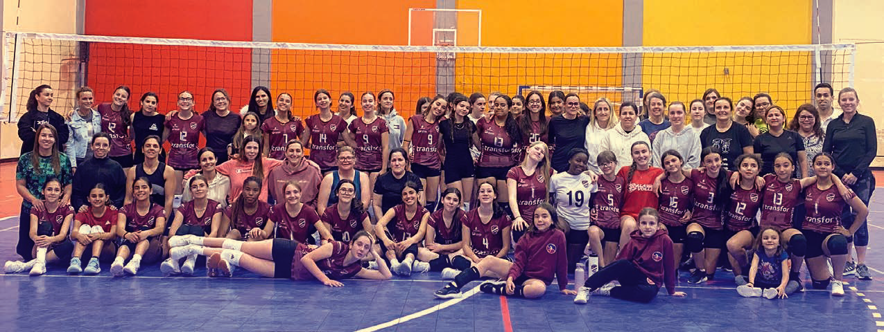 CDF CELEBROU DIA DA MÃE COM JOGO ENTRE ATLETAS E MÃES